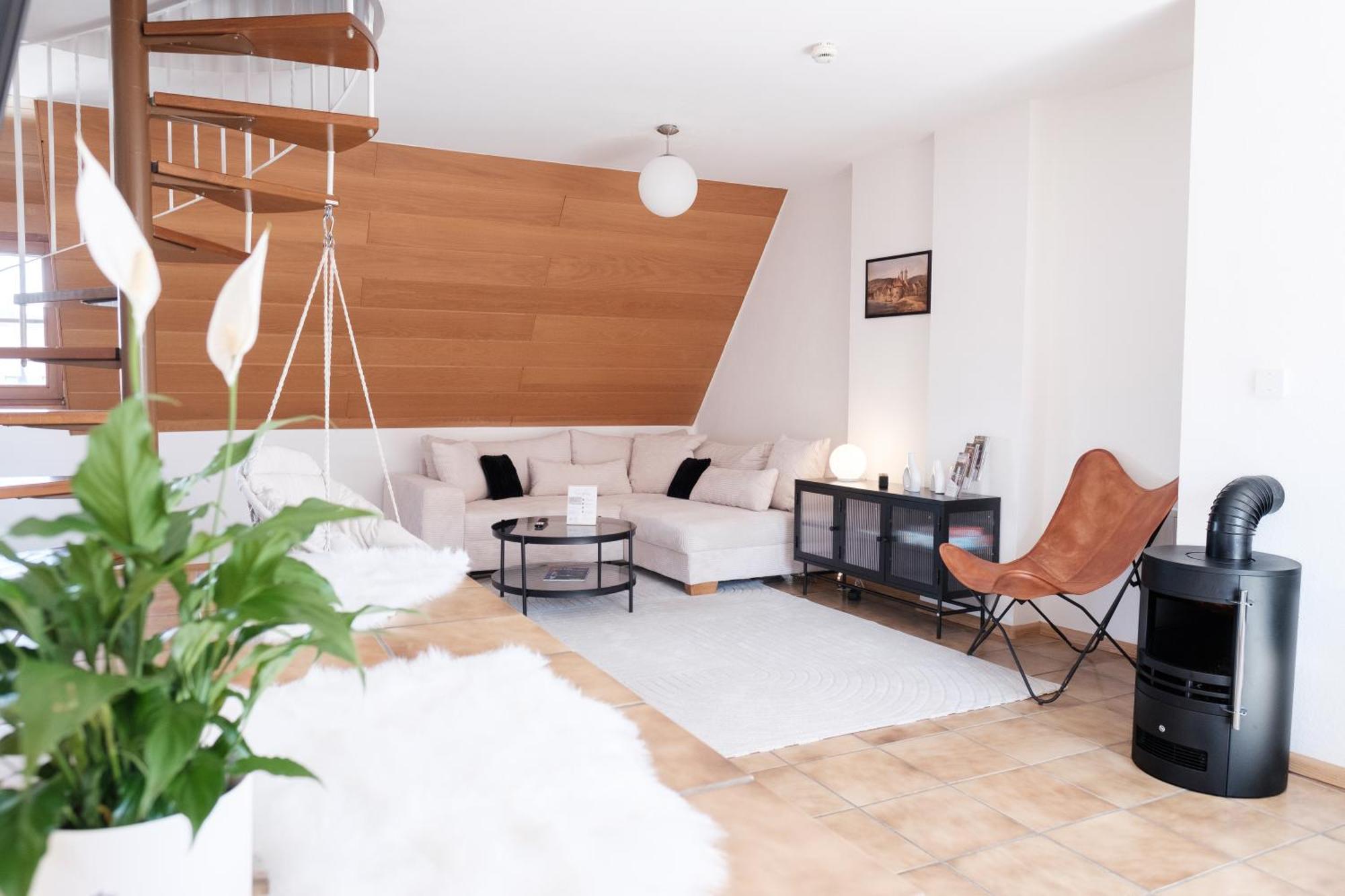 Neu Deluxe Suite Muensterblick, Maisonette, Kingsize Bett, Kueche, Netflix, Aussicht, E-Kamin Bad Sackingen Exterior photo