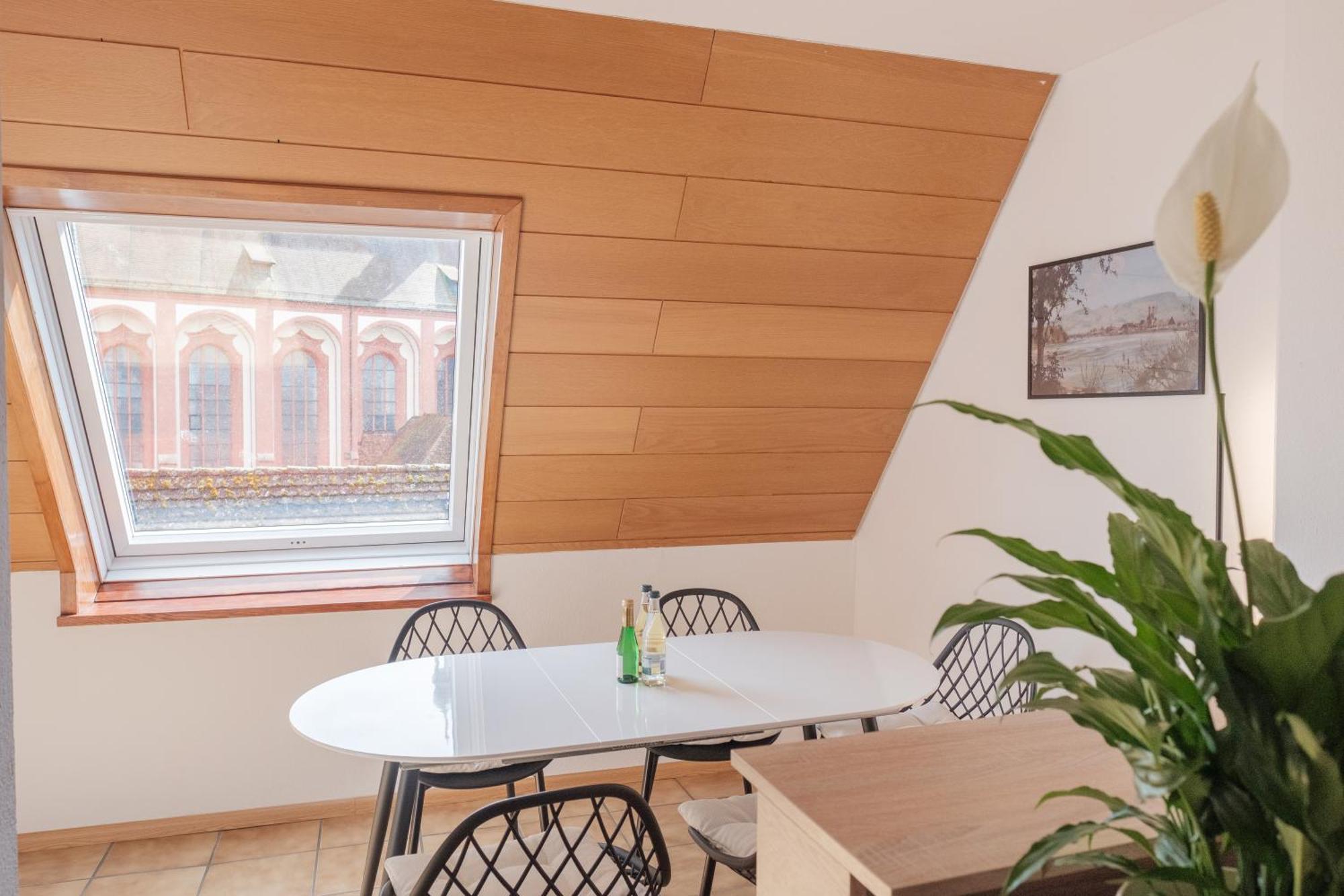 Neu Deluxe Suite Muensterblick, Maisonette, Kingsize Bett, Kueche, Netflix, Aussicht, E-Kamin Bad Sackingen Exterior photo
